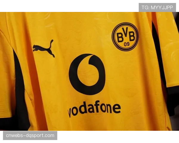 场边广告牌技术员：揭秘欧冠比赛中数字化广告实时区域化投放的幕后